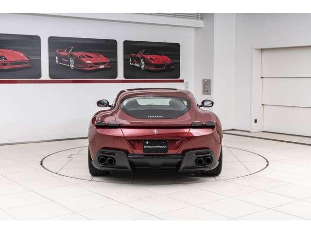 ローマ Ｆ１　ＤＣＴ　ＲＯＳＳＯ　ＦＩＯＲＡＮＯ／ＴＯＲＴＯＲＡ　認定中古車　２０インチ鍛造ダイヤモンドホイール　フェラーリエンブレム　レッドキャリパーカーボンＬＥＤステアリング　リアカメラ　ヒストリックカラー　ブラックスポーツエグゾーストパイプ（30枚目）