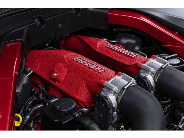 ローマ Ｆ１　ＤＣＴ　Ｒｏｓｓｏ　Ｐｏｒｔｏｆｉｎｏ　認定中古車　左ハンドル　鍛造ダイヤモンドホイールサスペンション／Ａｐｐｌｅ　ＣａｒＰｌａｙ／カーボンアンダードアトリム／カーボンフロントスポイラー／カーボンエクステリアキックプレート／ＯＰ１０２０（24枚目）