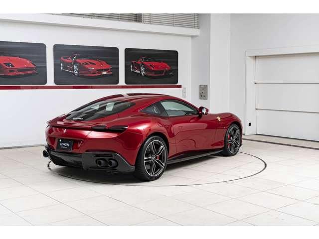 ローマ Ｆ１　ＤＣＴ　Ｒｏｓｓｏ　Ｐｏｒｔｏｆｉｎｏ　認定中古車　左ハンドル　鍛造ダイヤモンドホイールサスペンション／Ａｐｐｌｅ　ＣａｒＰｌａｙ／カーボンアンダードアトリム／カーボンフロントスポイラー／カーボンエクステリアキックプレート／ＯＰ１０２０（33枚目）