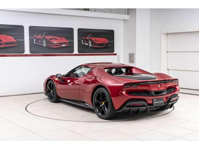 ２９６ＧＴＢ Ｆ１　ＤＣＴ　認定中古車　Ｒｏｓｓｏ　Ｉｍｏｌａ　／　Ｎｅｒｏ　フロントサスペンションリフター　アップルカープレイカーボンエンジンカバー　カーボンリヤディフーザー　フロントパーキングソナー　ダッシュボードレザー（30枚目）