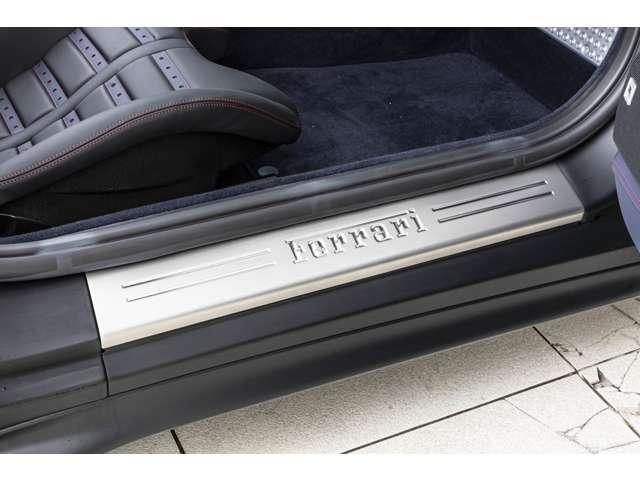 ８１２ＧＴＳ Ｆ１　ＤＣＴ　Ｎｅｒｏ　Ｏｐａｃｏ　／　Ｎｅｒｏ　認定中古車　左ハンドル　コラム７ＡＴ　デイトナスポーツシート　デイトナインサート　レーシングシートリフターアップルカープレイ　フロントサスペンションシート　ステアリングホイールレザー　ＥＴＣ（15枚目）