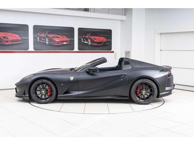 ８１２ＧＴＳ Ｆ１　ＤＣＴ　Ｎｅｒｏ　Ｏｐａｃｏ　／　Ｎｅｒｏ　認定中古車　左ハンドル　コラム７ＡＴ　デイトナスポーツシート　デイトナインサート　レーシングシートリフターアップルカープレイ　フロントサスペンションシート　ステアリングホイールレザー　ＥＴＣ（23枚目）