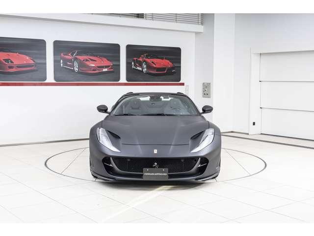 ８１２ＧＴＳ Ｆ１　ＤＣＴ　Ｎｅｒｏ　Ｏｐａｃｏ　／　Ｎｅｒｏ　認定中古車　左ハンドル　コラム７ＡＴ　デイトナスポーツシート　デイトナインサート　レーシングシートリフターアップルカープレイ　フロントサスペンションシート　ステアリングホイールレザー　ＥＴＣ（25枚目）