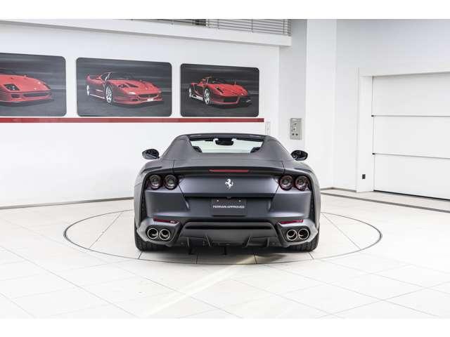 ８１２ＧＴＳ Ｆ１　ＤＣＴ　Ｎｅｒｏ　Ｏｐａｃｏ　／　Ｎｅｒｏ　認定中古車　左ハンドル　コラム７ＡＴ　デイトナスポーツシート　デイトナインサート　レーシングシートリフターアップルカープレイ　フロントサスペンションシート　ステアリングホイールレザー　ＥＴＣ（30枚目）