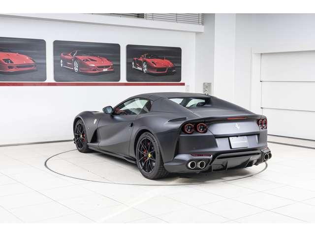 ８１２ＧＴＳ Ｆ１　ＤＣＴ　Ｎｅｒｏ　Ｏｐａｃｏ　／　Ｎｅｒｏ　認定中古車　左ハンドル　コラム７ＡＴ　デイトナスポーツシート　デイトナインサート　レーシングシートリフターアップルカープレイ　フロントサスペンションシート　ステアリングホイールレザー　ＥＴＣ（32枚目）