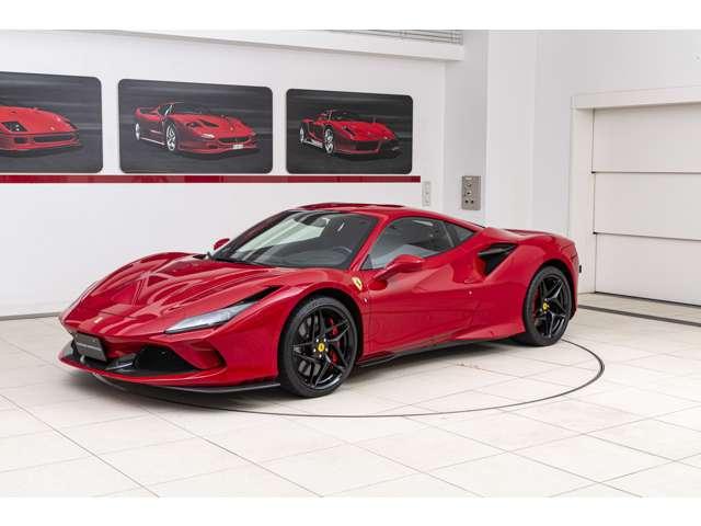 F8トリブート F1 DCT RossoCorsaMetallizzato 認定中古車 左ハンドル サスペンションリフター バックカメラ カーボンフロントスポイラーカーボンリアディフューザー カーボンサイドシル カーボンファイバードライバーゾーン レーシングシート(3枚目)