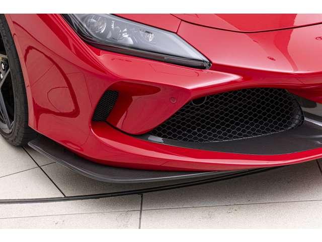 F8トリブート F1 DCT RossoCorsaMetallizzato 認定中古車 左ハンドル サスペンションリフター バックカメラ カーボンフロントスポイラーカーボンリアディフューザー カーボンサイドシル カーボンファイバードライバーゾーン レーシングシート(14枚目)