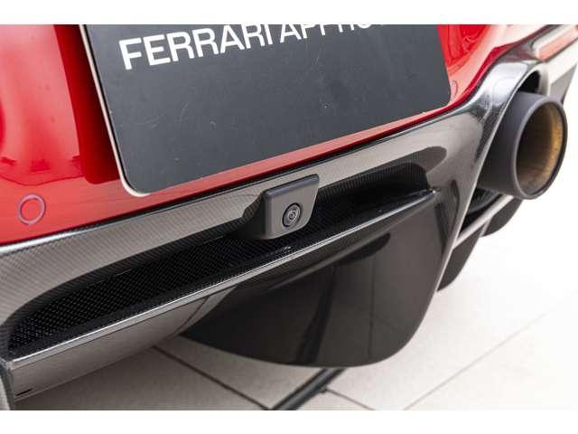 F8トリブート F1 DCT RossoCorsaMetallizzato 認定中古車 左ハンドル サスペンションリフター バックカメラ カーボンフロントスポイラーカーボンリアディフューザー カーボンサイドシル カーボンファイバードライバーゾーン レーシングシート(30枚目)