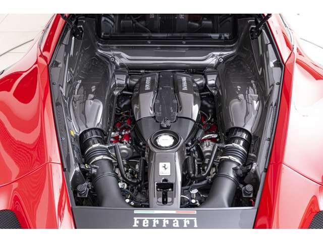 F8トリブート F1 DCT RossoCorsaMetallizzato 認定中古車 左ハンドル サスペンションリフター バックカメラ カーボンフロントスポイラーカーボンリアディフューザー カーボンサイドシル カーボンファイバードライバーゾーン レーシングシート(32枚目)