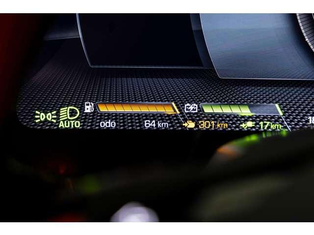 ２９６ＧＴＢ アセット　フィオラノ　パッケージ　Ｆ１　ＤＣＴ　認定中古車　アセットフィオラーノパッケージ、２０インチ鍛造スポーツホイールフェラーリエンブレム、カーボンＬＥＤステアリング、アセットフィオラーノパッケージセンターライン（10枚目）