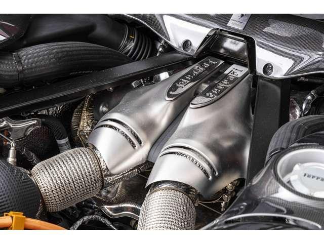 ２９６ＧＴＢ アセット　フィオラノ　パッケージ　Ｆ１　ＤＣＴ　認定中古車　アセットフィオラーノパッケージ、２０インチ鍛造スポーツホイールフェラーリエンブレム、カーボンＬＥＤステアリング、アセットフィオラーノパッケージセンターライン（18枚目）