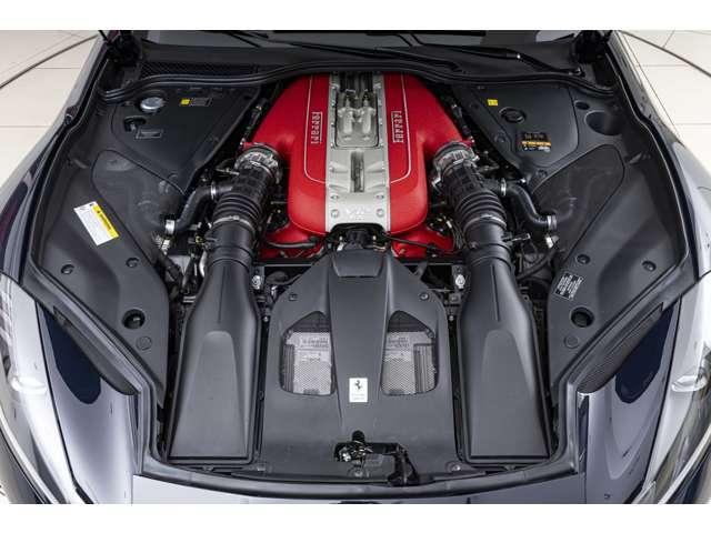 ８１２ＧＴＳ Ｆ１　ＤＣＴ　ＢｌｕＰｏｚｚｉ／ＴｅｒｒａＢｒｕｃｉａｔａ　Ａｐｐｌｅカープレイ　パッセンジャーディスプレイ　サスペンションリフターＴＤＦデザイン鍛造マットブラックホイール　ドライビングゾーンカーボン　カーボンダッシュボード（15枚目）