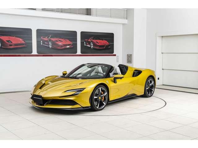 ＳＦ９０スパイダー Ｆ１　ＤＣＴ　Ｅ４ＷＤ　Ｇｉａｌｌｏ　Ｍｏｎｔｅｃａｒｌｏ　認定中古車　フロントサスペンションリフタ　サラウンドビューカメラ　ブラインドスポット２トーンボディペインティング　デジタルリアビューミラー　Ａｐｐｌｅカープレイ　プレミアムサウンドシステム（17枚目）