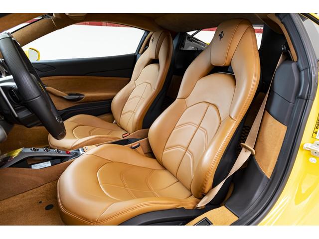 488GTB ベースグレード F1 DCT Giallo Modena/Cuoio(2枚目)