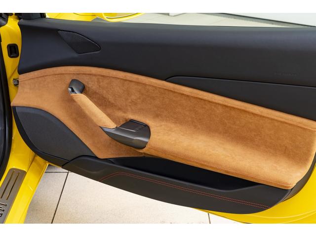 488GTB ベースグレード F1 DCT Giallo Modena/Cuoio(9枚目)