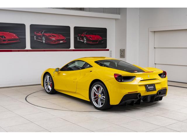488GTB ベースグレード F1 DCT Giallo Modena/Cuoio(16枚目)