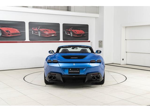 ローマスパイダー Ｆ１　ＤＣＴ　Ｂｌｕ　Ｃｏｒｓａ／Ｂｉａｎｃｏ　マグネライドサスペンション　サラウンドビューカメラ　バックレーダー２０インチ鍛造ダイヤモンドフィニッシュホイール　カーボンＬＥＤステアリング　カーボントンネル（30枚目）