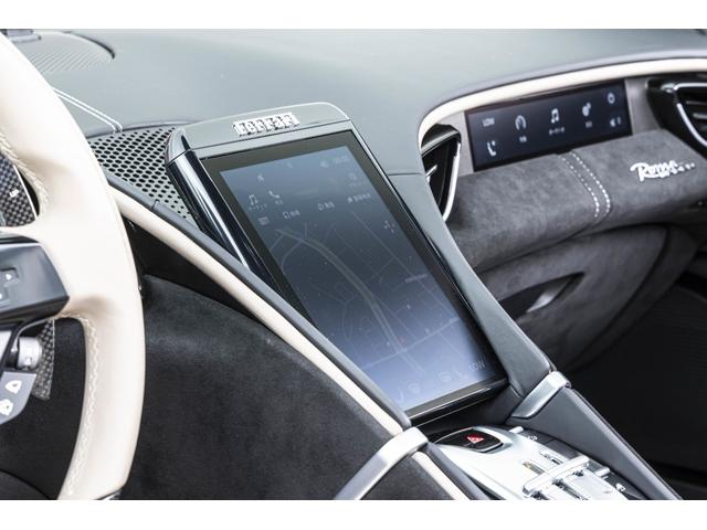 ローマスパイダー Ｆ１　ＤＣＴ　Ａｚｚｕｒｏ　Ｃａｌｉｆｏｒｎｉａ　サラウンドビューカメラ　パッセンジャーディスプレイ　バックレーダースクーデリアフェラーリロゴ　カーボンＬＥＤステアリング　フロアマットロゴ入り（10枚目）