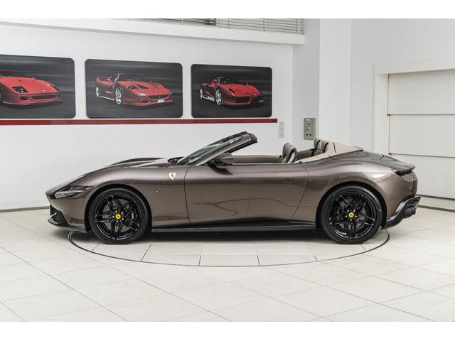 ローマスパイダー Ｆ１　ＤＣＴ　Ｂｒｏｎｚｏ　Ｃａｕｌｅｙ　／　Ｔｏｒｔｏｒａ　アイコニックスペシャルカラー「Ｂｒｏｎｚｏ　Ｃａｕｌｅｙ」　アップルカープレイ外装カーボン発　カーボンＬＥＤステアリング　サラウンドビューカメラ　ブラインドコーナーモニター（30枚目）