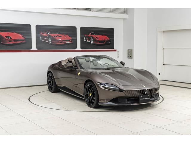 ローマスパイダー Ｆ１　ＤＣＴ　Ｂｒｏｎｚｏ　Ｃａｕｌｅｙ　／　Ｔｏｒｔｏｒａ　アイコニックスペシャルカラー「Ｂｒｏｎｚｏ　Ｃａｕｌｅｙ」　アップルカープレイ外装カーボン発　カーボンＬＥＤステアリング　サラウンドビューカメラ　ブラインドコーナーモニター（33枚目）