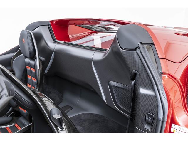 296GTS アセットフィオラノパッケージ F1 DCTT Rosso Imora/Nero(6枚目)