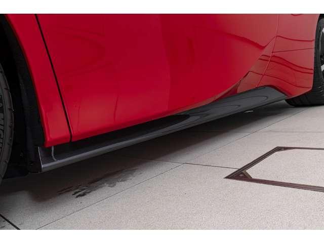 ＳＦ９０ストラダーレ アセットフィオラノ　Ｆ１　ＤＣＴ　Ｅ４ＷＤ　カーボンファイバー製エンジンルームシールド　カーボンファイバー製サイドエアインテークチタン製エキゾーストエキストラクター　フィオラーノボディデザインストライプ（24枚目）