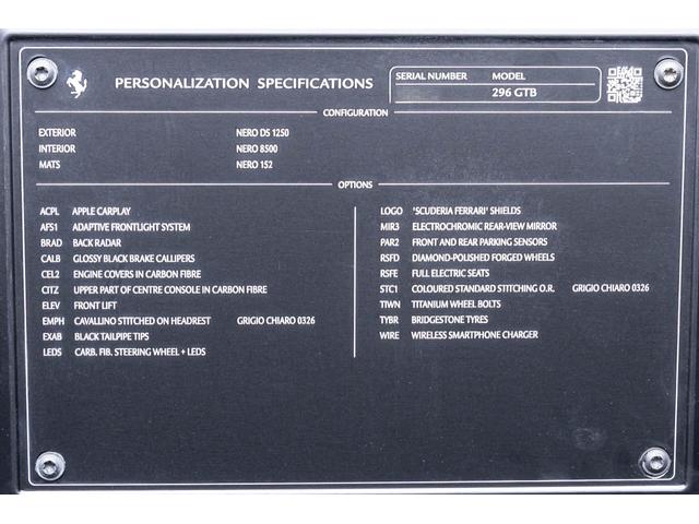 296GTB F1 DCT Nero / Nero チタンホイールボルト、ブラックエキゾーストパイプLEDカーボンステアリング、センタートンネルカーボンファイバー、バックレーダー、ブラックキャリパー(15枚目)
