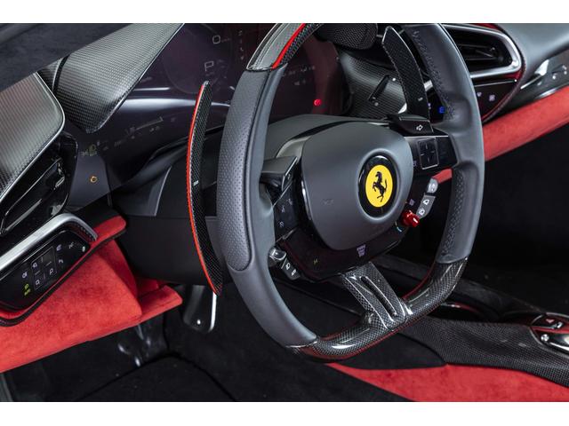 296GTB F1 DCT BiancoCervino Rosso Ferrari OP1166 カーボンファイバーフロントスポイラー カーボンファイバーリアディフューザー カーボンファイバーエンジンルーム カーボンファイバー製コルサレーシングシート(15枚目)