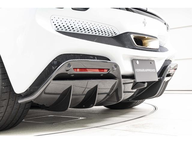 296GTB F1 DCT BiancoCervino Rosso Ferrari OP1166 カーボンファイバーフロントスポイラー カーボンファイバーリアディフューザー カーボンファイバーエンジンルーム カーボンファイバー製コルサレーシングシート(25枚目)