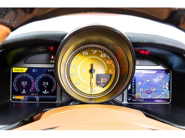 812GTS F1 DCT Grigio Scuro / Cuoio フロントサスペンションリフト、フェラーリエンブレム、ADASパッケージ、サラウンドビューカメラ、カーボンドライバーゾーン、TDFデザイン鍛造スポーツホイール(7枚目)