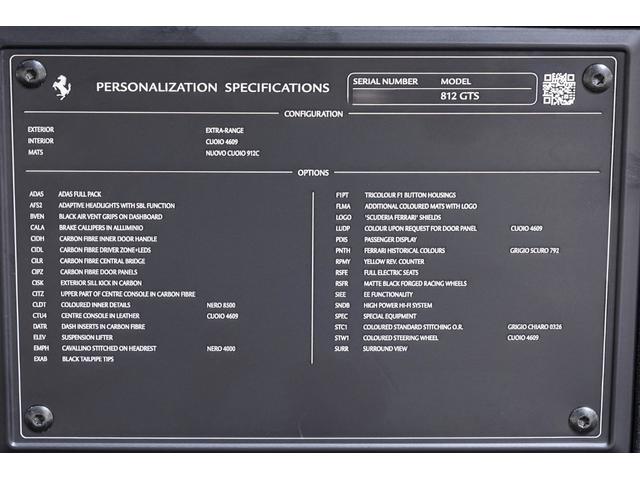 812GTS F1 DCT Grigio Scuro / Cuoio フロントサスペンションリフト、フェラーリエンブレム、ADASパッケージ、サラウンドビューカメラ、カーボンドライバーゾーン、TDFデザイン鍛造スポーツホイール(29枚目)