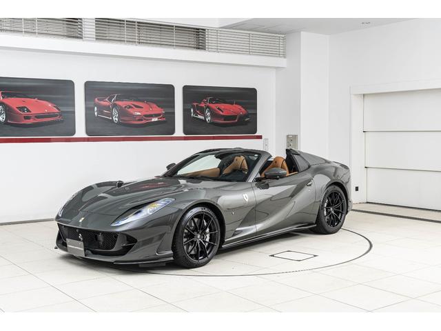 812GTS F1 DCT Grigio Scuro / Cuoio フロントサスペンションリフト、フェラーリエンブレム、ADASパッケージ、サラウンドビューカメラ、カーボンドライバーゾーン、TDFデザイン鍛造スポーツホイール(31枚目)