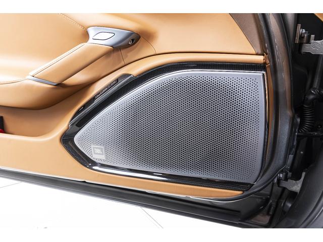 ローマ F1 DCT Grigio Ferro Met/Cuoio 20インチ鍛造ダイヤモンドフィニッシュホイール カーボンLEDステアリングカーボントンネル ベンチレーションシート バックレーダー サラウンドビューカメラ(11枚目)