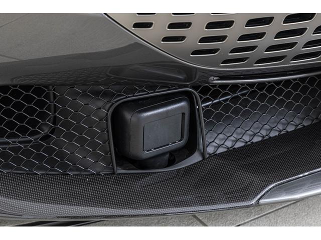 ローマ F1 DCT Grigio Ferro Met/Cuoio 20インチ鍛造ダイヤモンドフィニッシュホイール カーボンLEDステアリングカーボントンネル ベンチレーションシート バックレーダー サラウンドビューカメラ(21枚目)