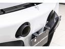 Ｆ１　ＤＣＴ　Ｅ４ＷＤ　Ｂｉａｎｃｏ　Ｃｅｒｖｉｎｏ　認定中古車　左ハンドル　ツートンカラーボディカラー　サスペンションリフター　アップルカープレイカーボンフロントスポイラー　カーボンサイドシル　カーボンリアディフューザー　カーボンエアインテーク（19枚目）