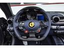 ８１２ＧＴＳ Ｆ１　ＤＣＴ　Ｎｅｒｏ　Ｏｐａｃｏ　／　Ｎｅｒｏ　認定中古車　左ハンドル　コラム７ＡＴ　デイトナスポーツシート　デイトナインサート　レーシングシートリフターアップルカープレイ　フロントサスペンションシート　ステアリングホイールレザー　ＥＴＣ（5枚目）