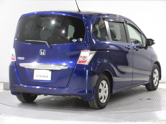 フリード Ｇジャストセレクション　禁煙車カロッツェリアメモリーナビＥＴＣＲカメラワンオーナー　両側Ｐスライドドア　Ｂモニター　スマトキー　地上デジタルＴＶ　定期点検記録簿　ワンオナ　助手席エアバッグ　ＡＵＴＯエアコン　パワステ　イモビ（10枚目）