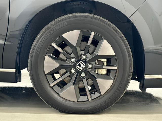 ステップワゴン e:HEVスパーダ 純正メモリーナビ フルセグTV バックカメラ LEDヘッドライト パワーテールゲート パドルシフト ETC 両側パワースライドドア 前後ドラレコ サイドカーテンエアバック シートヒーター マルチカメラ(12枚目)