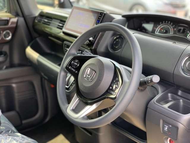 G・Lホンダセンシング 当社試乗車 純正8インチナビ Bluetooth ETC(3枚目)
