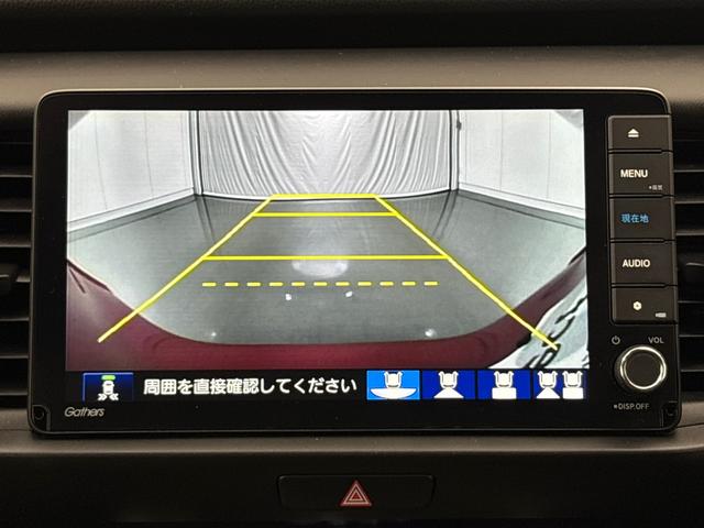 フィット ｅ：ＨＥＶホーム　純正メモリーナビ　フルセグＴＶ　バックカメラ　前後ドラレコ　ＬＥＤヘッドライト　サイドカーテンエアバック　ＥＴＣ　コンフォートビューパッケージ　ホンダセンシング　前後誤発進抑制機能　助手席エアバッグ（17枚目）