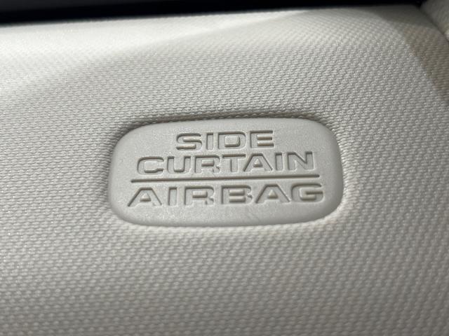 ヴェゼル ｅ：ＨＥＶＺ　純正メモリーナビ　フルセグＴＶ　バックカメラ　前後ドラレコ　ＥＴＣ２．０　サイドカーテンエアバック　シートヒーター　パドルシフト　ハンズフリーアクセスパワーテールゲート　横滑り防止装置　１オナ　スマキ（26枚目）