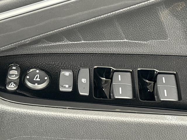 ヴェゼル ｅ：ＨＥＶＺ　純正メモリーナビ　フルセグＴＶ　バックカメラ　前後ドラレコ　ＥＴＣ２．０　サイドカーテンエアバック　シートヒーター　パドルシフト　ハンズフリーアクセスパワーテールゲート　横滑り防止装置　１オナ　スマキ（31枚目）