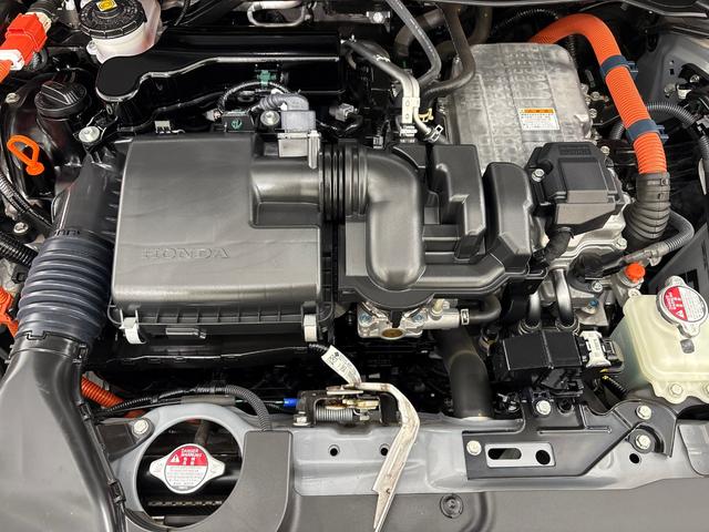 フィット ｅ：ＨＥＶＲＳ　純正メモリーナビ　フルセグＴＶ　バックカメラ　ＥＴＣ２．０　前後ドラレコ　ＬＥＤヘッドライト　ＨｏｎｄａＣＯＮＮＥＣＴ　ホンダセンシング　スマートキー　アルミホイール　横滑り防止装置　エアバッグ　禁煙（41枚目）