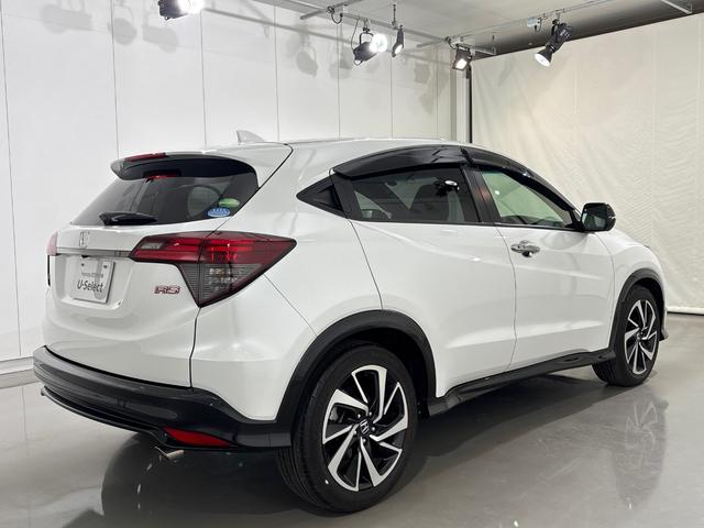 ヴェゼル ＲＳ・ホンダセンシング　純正８インチメモリーナビ　ＥＴＣ　ＬＥＤヘッドライト　社外前後ドラレコ　シートヒーター　パドルシフト　ホンダセンシング　衝突軽減ブレーキ　バックカメラ　フルセグＴＶ　ＤＶＤ再生　ＣＤ再生　盗難防止（18枚目）