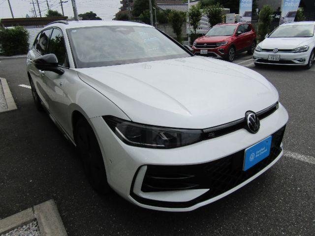 パサート eハイブリッド Rライン 当店DEMO車 Discover レザーシート DCCPRO PHEV シートヒーター シートベンチレーション ステアリングヒーター(4枚目)