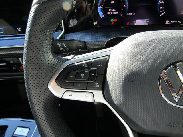 ゴルフ ＴＤＩ　Ｒライン　当店元試乗車　レザーシート　アラウンドビューモニター（14枚目）