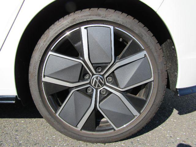 ゴルフ ＴＤＩ　Ｒライン　当店元試乗車　レザーシート　アラウンドビューモニター（34枚目）