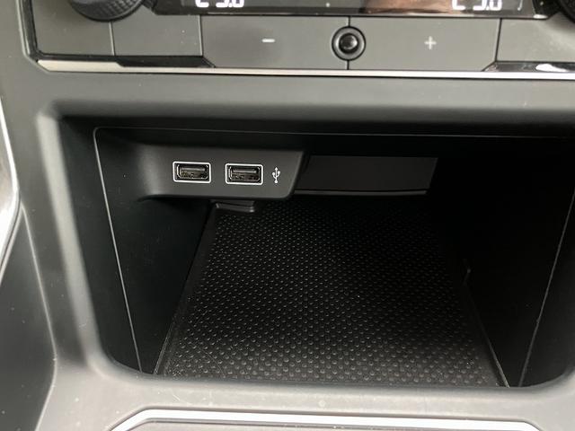 ポロ ＴＳＩハイライン　ＯＮＥ　ＯＷＮＥＲ　ＤＶＤカーナビ　ＥＴＣ　アダプティブクルーズコントロール　障害物センサー　駐車支援システム　リアビューカメラ　ブレーキアシスト　エマージェンシーストップシグナル　後方死角検知機能（27枚目）