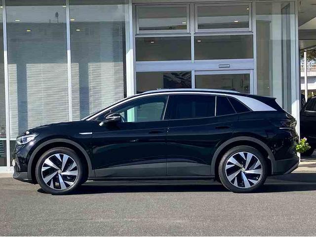 ＩＤ．４ プロ　ＤＥＭＯ　ＣＡＲ　ＥＴＣ　本革シート　アラウンドビューカメラ　ドライバー疲労検知システム　レーンチェンジアシストシステム　シートヒーター　ＬＥＤマトリックスヘッドライト　アルミホイール（２０インチ）（4枚目）