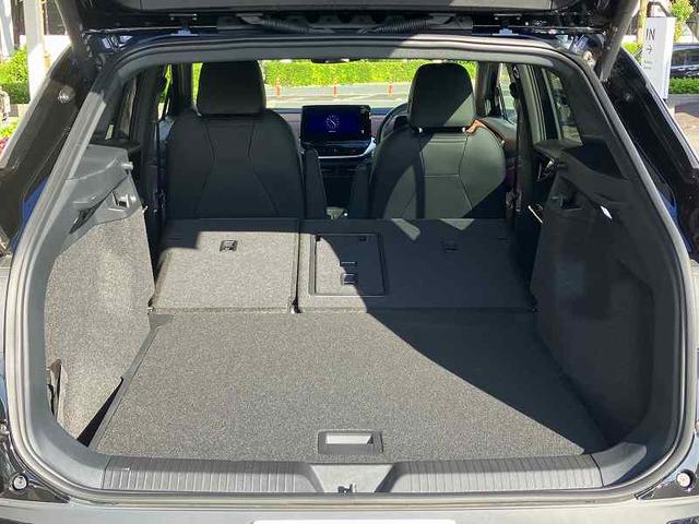 ＩＤ．４ プロ　ＤＥＭＯ　ＣＡＲ　ＥＴＣ　本革シート　アラウンドビューカメラ　ドライバー疲労検知システム　レーンチェンジアシストシステム　シートヒーター　ＬＥＤマトリックスヘッドライト　アルミホイール（２０インチ）（11枚目）